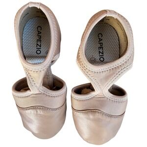 Capezio Pedini Jazz Shoes Kids Dance Shoes Size 1.5 Caramel Leather Slip On